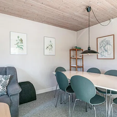 Risegard, Lejl B * Åkirkeby