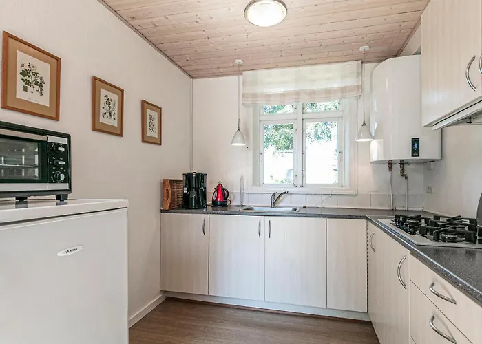 Risegard, Lejl B * Åkirkeby